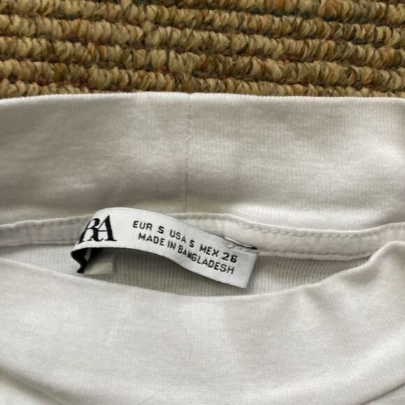 ZARA Top - Picture 2 of 3